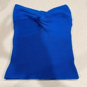 STRAPLESS BLUE KNITTED TOP - Size small